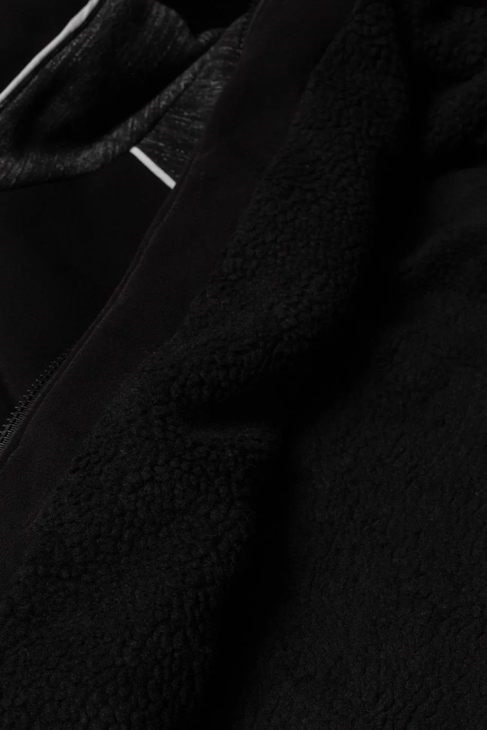 D555 Hennessey Heavyweight Hoodie With Sherpa Lining -Black