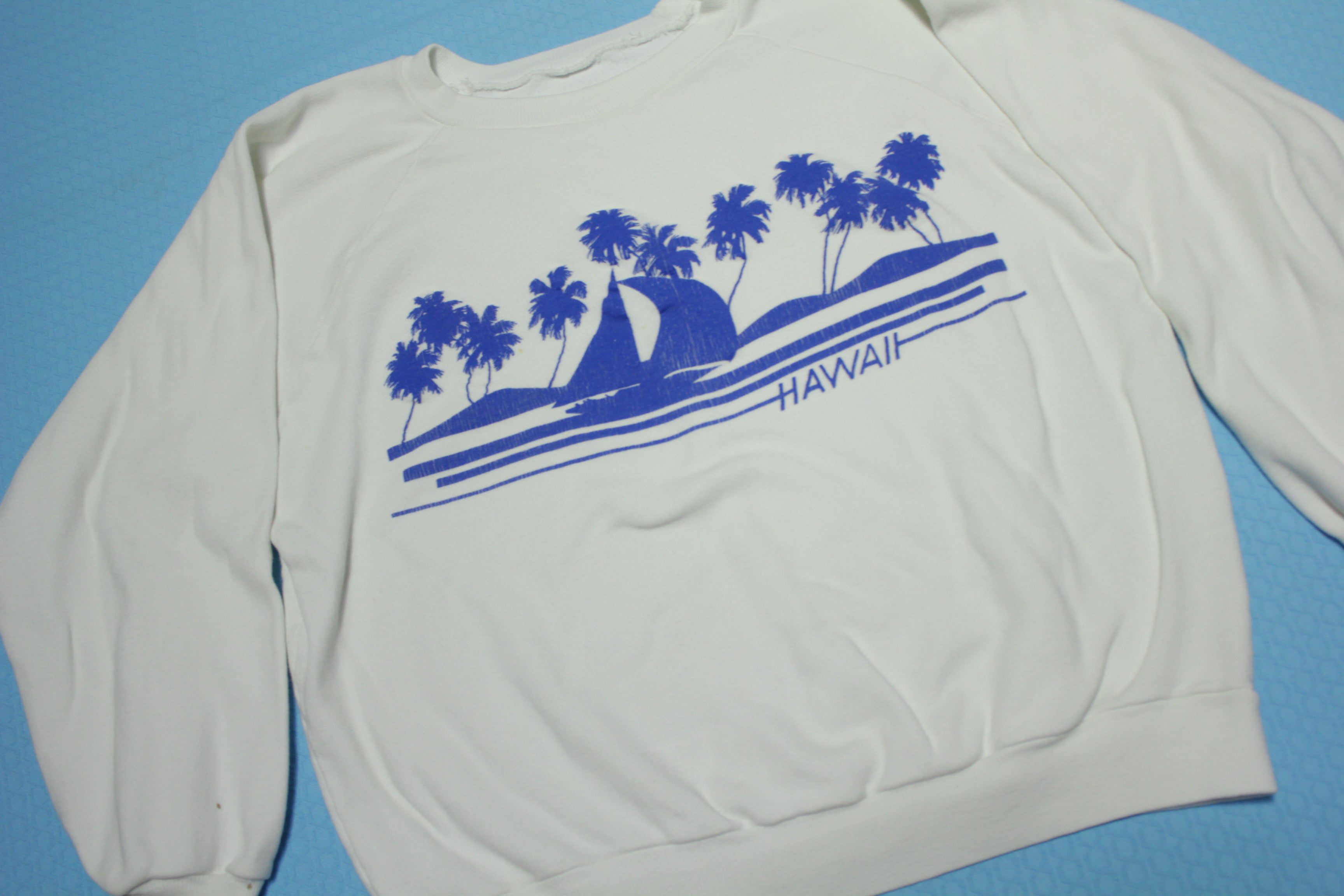 Hawaii Beach Sailboat Palms Scene Vintage 80's Crewneck Sweatshirt