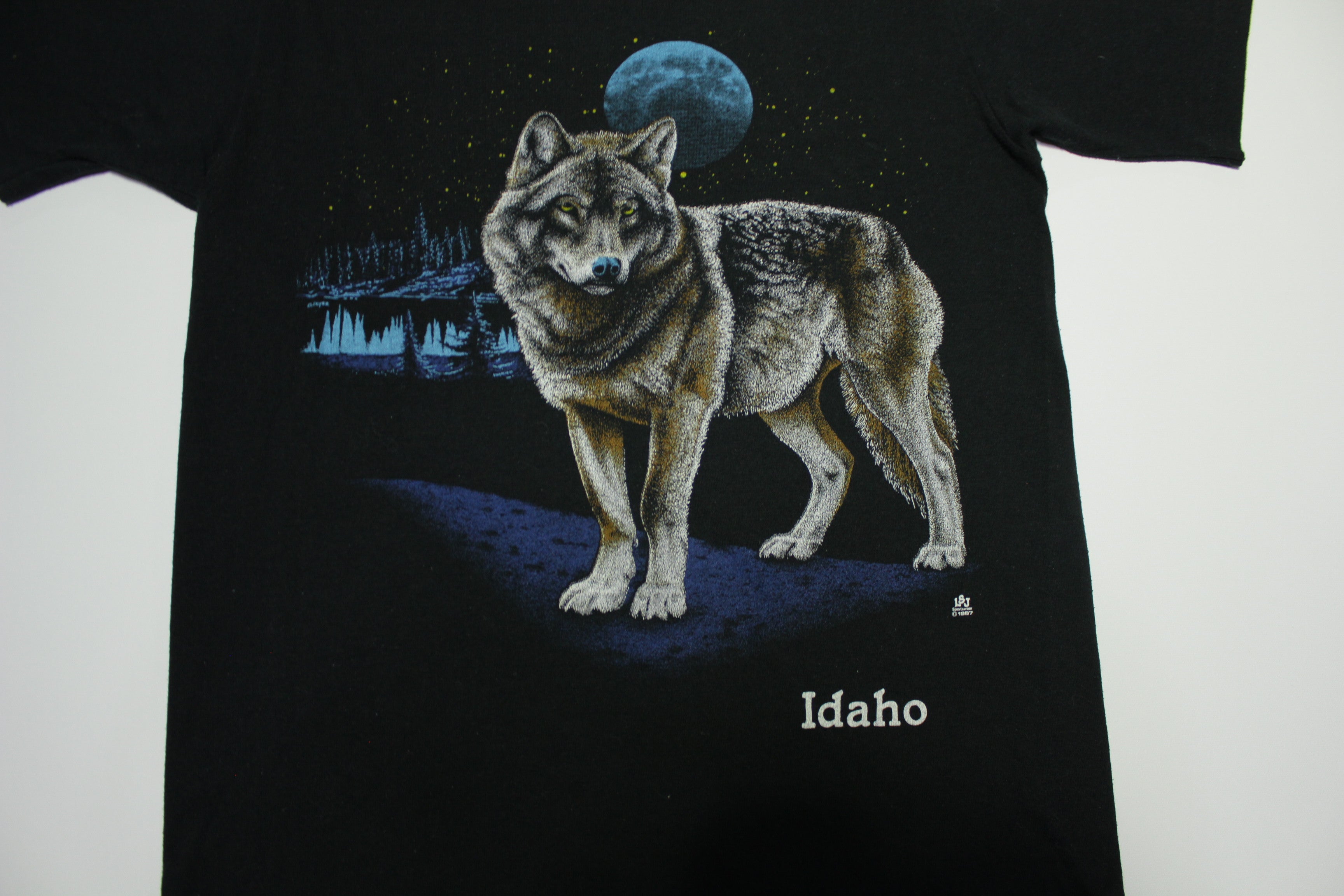 Idaho Wolf LSJ Sportswear Vintage 80's 1987 Full Moon Jerzees T-Shirt