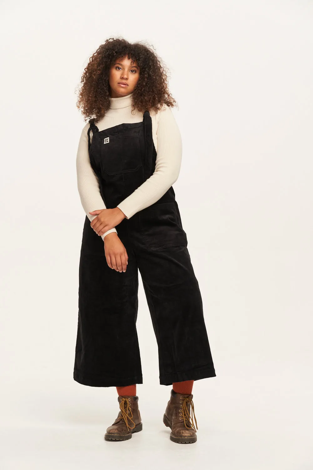 Jenny - Wide Leg Corduroy Dungaree in Black