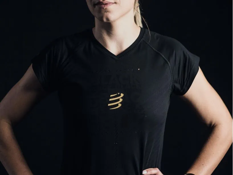 Performance SS Tshirt Black Edition 2022 Mujer