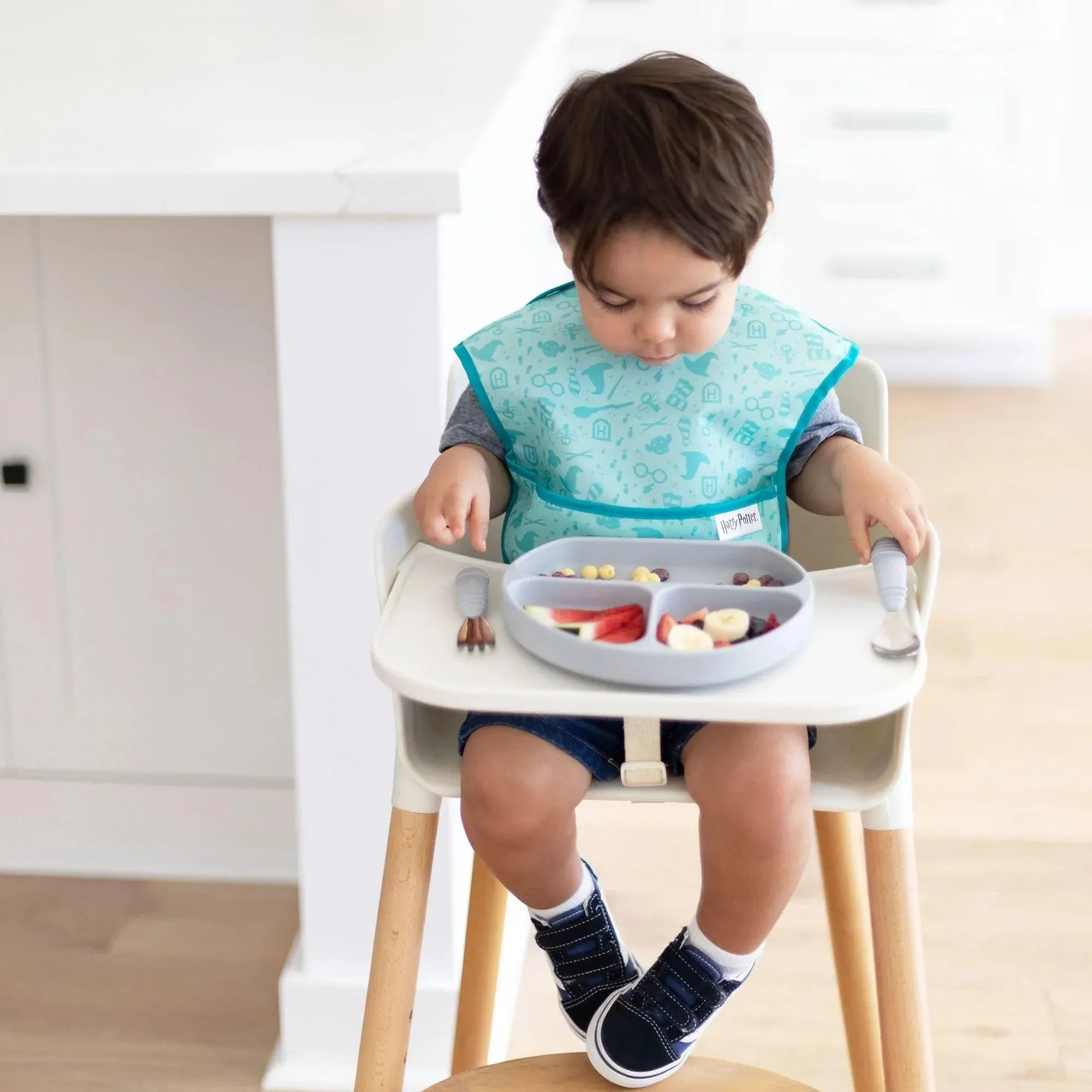 Silicone Grip Dish: Gray