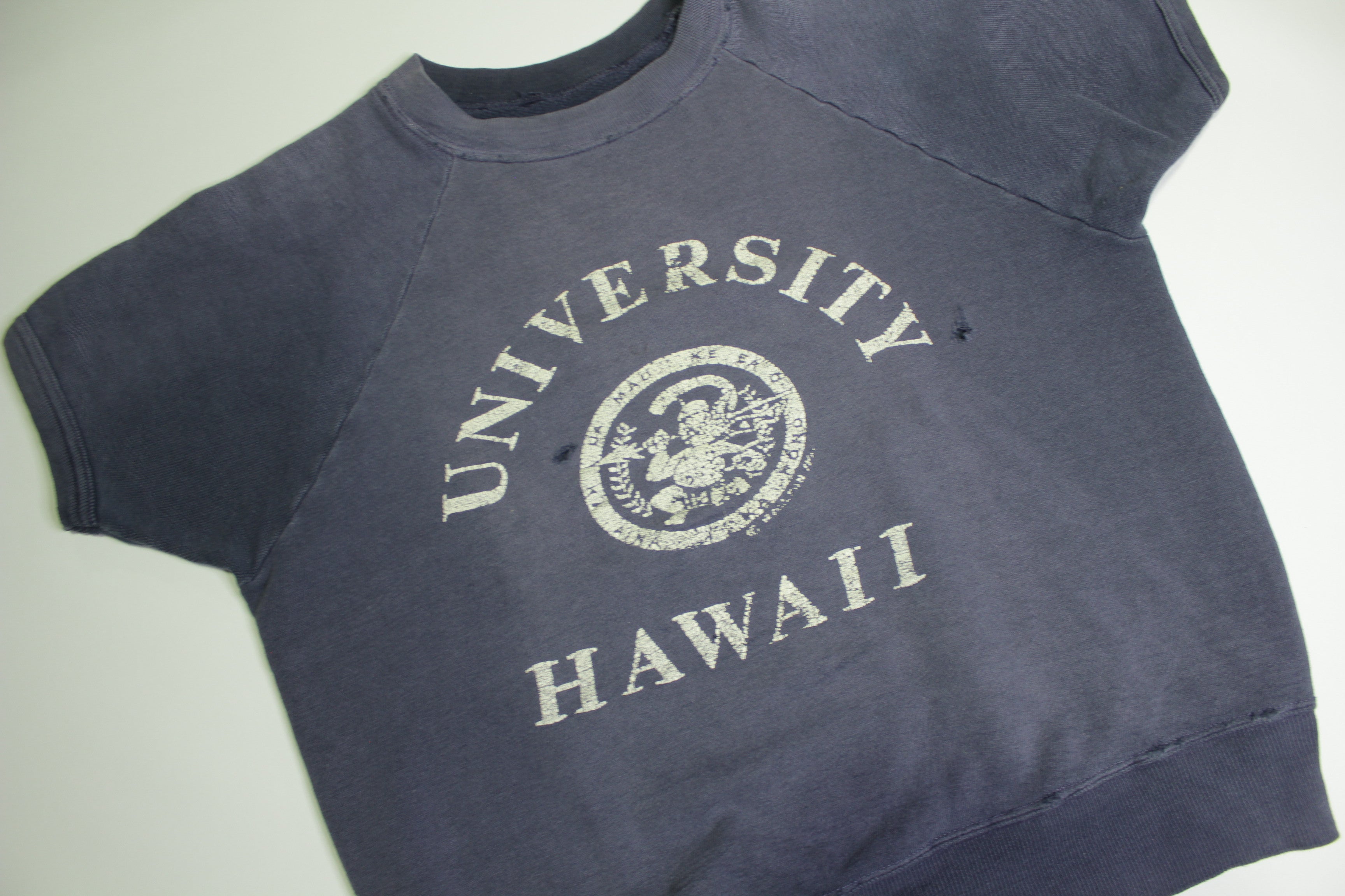 University of Hawaii Vintage 60's Short Banded Sleeve Crewneck Collegiate Sweatshirt