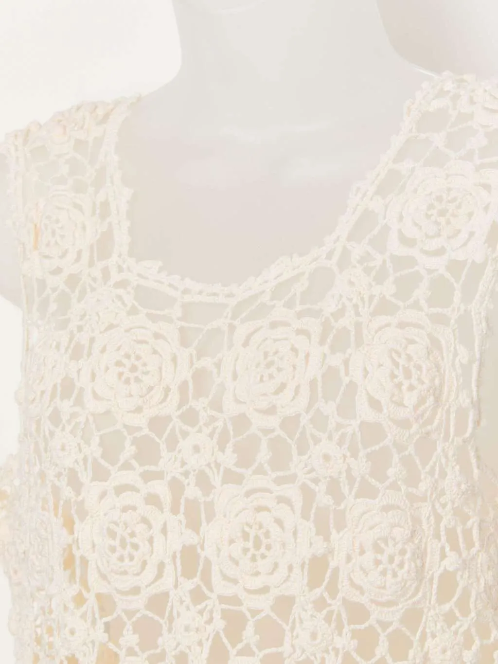 Vintage floral crochet top in cream – Small